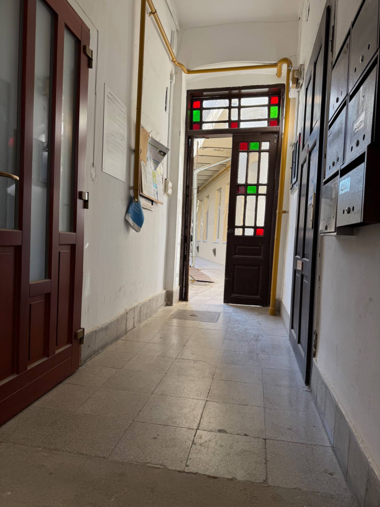 Pécs, Pécs belvárosában felújított nagypolgári lakás ELADÓ