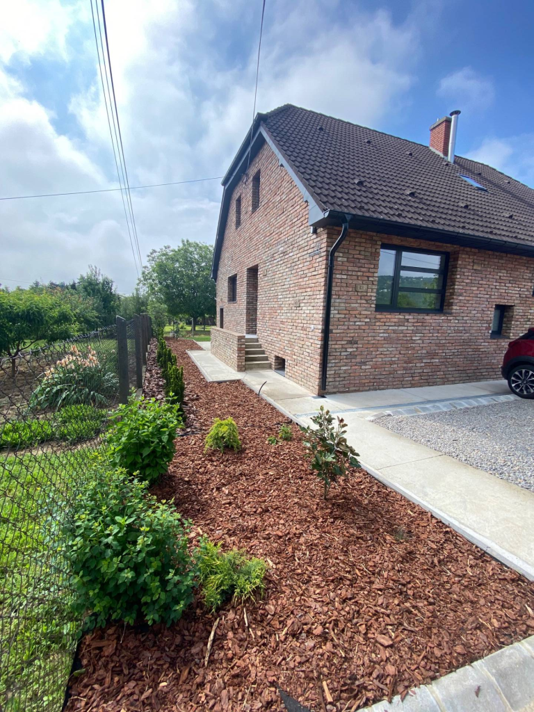 Pécs, Pécs-Rigóderben gyönyörűen felújított ház eladó