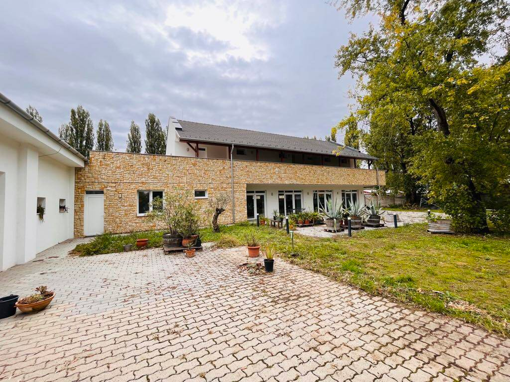 Villány, Borászat és Apartman Villányban