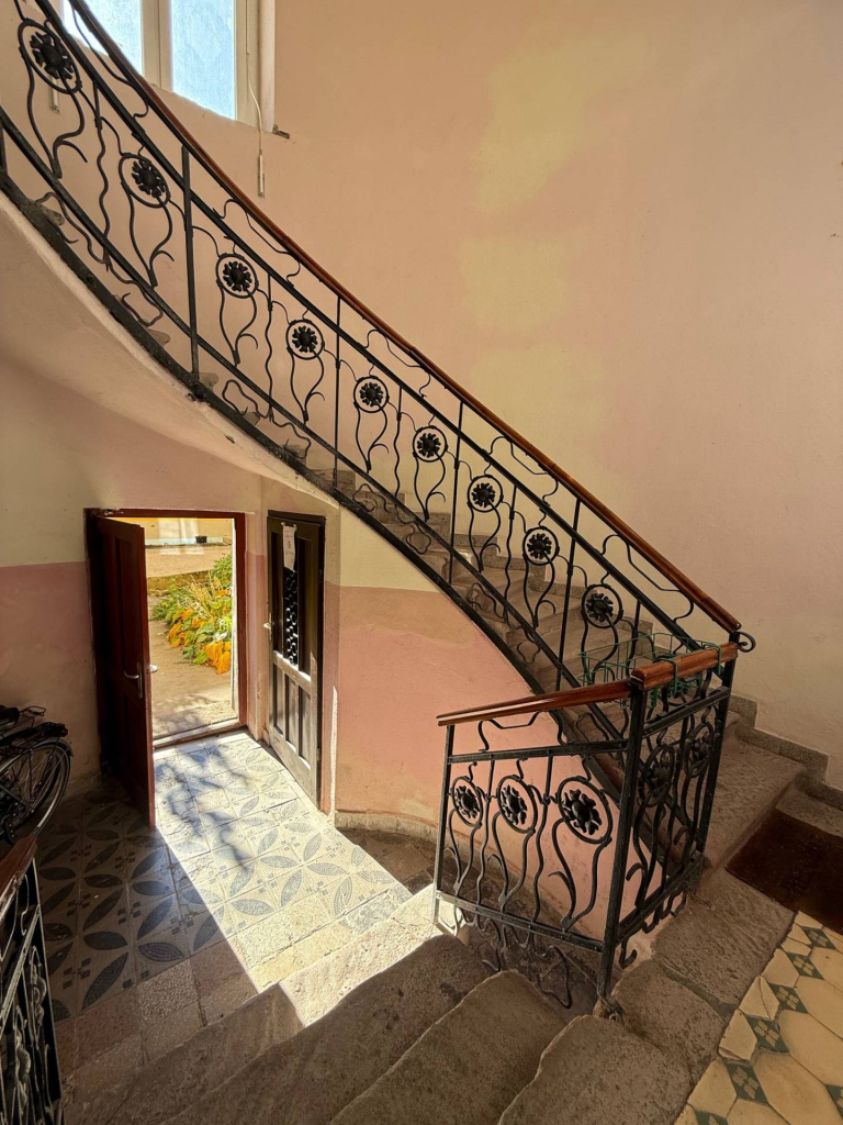 Pécs, Pécs szívében felújított kis garzon eladó